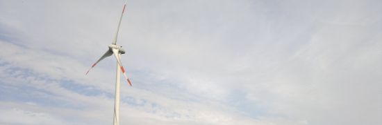 Messung von Erschütterungen aus Betrieb einer Windkraftanlage Foto eines Windrades